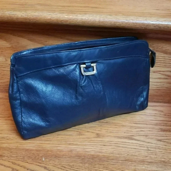 Vintage Blue Leather‎ clutch